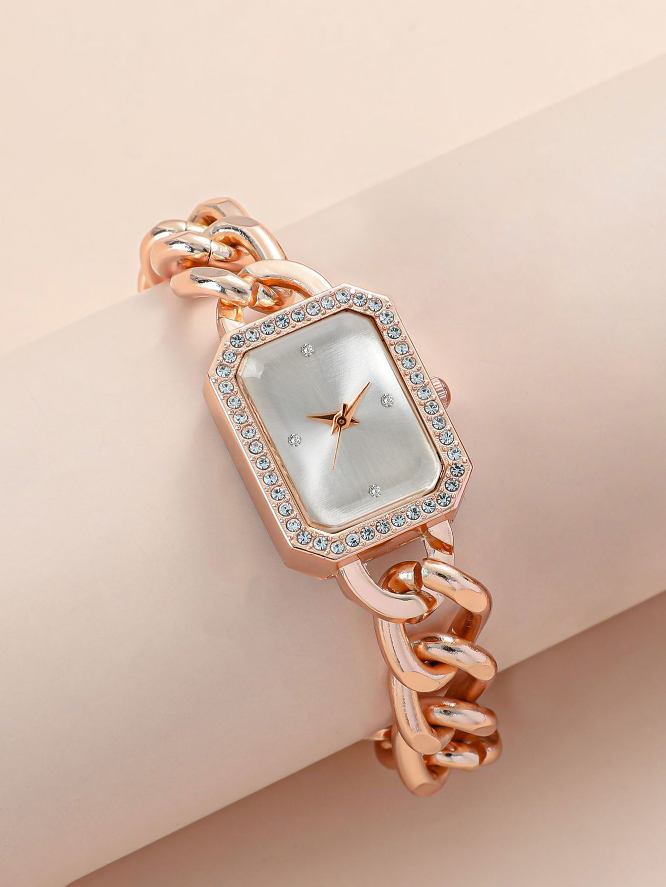 กล่องสุ่มประกอบด้วยนาฬิกาควอตซ - Luxury Watch Hand บทวิจารณ์และราคา