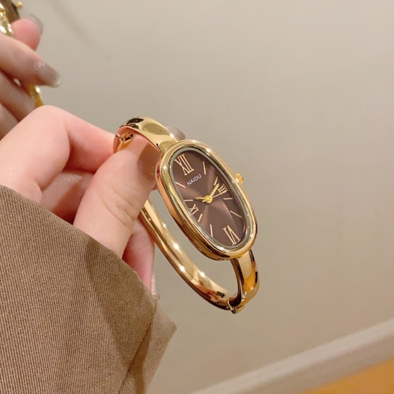 นาฬิกาข้อมือควอตซ์ทรงรี หน้าปั - Luxury Watch Green บทวิจารณ์และราคา