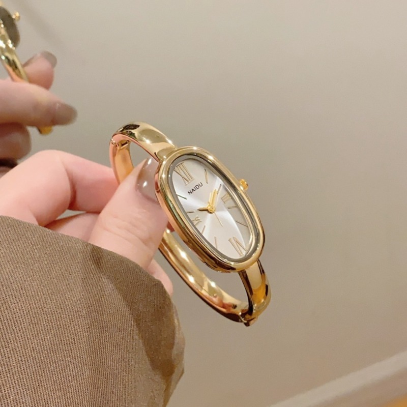 นาฬิกาข้อมือควอตซ์ทรงรี หน้าปั - Luxury Watch Green บทวิจารณ์และราคา