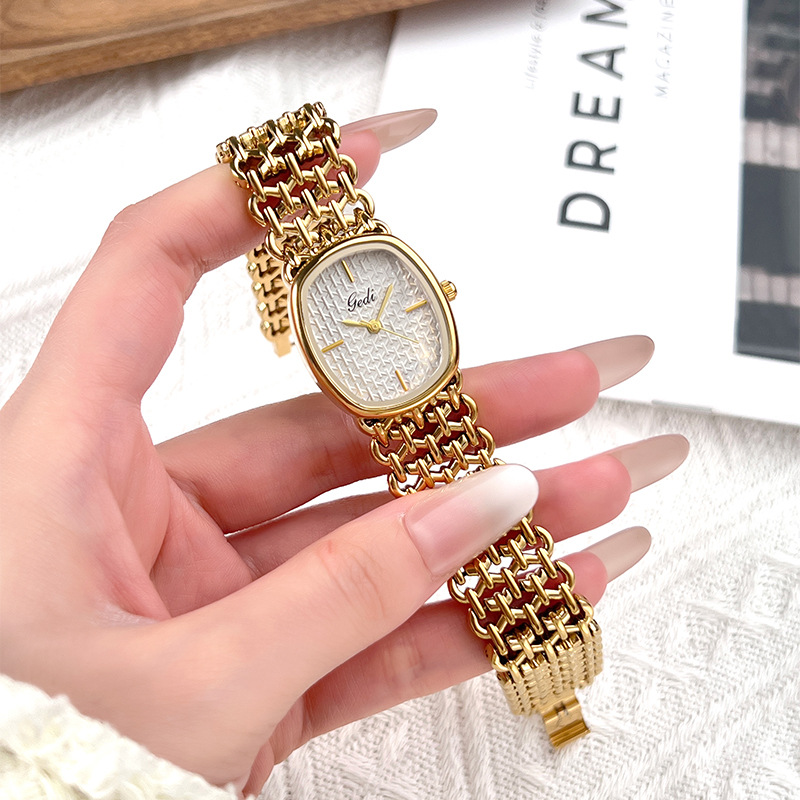 นาฬิกาแบรนด์ GEDI สายรัดข้อมือ - Luxury Watch Green บทวิจารณ์และราคา