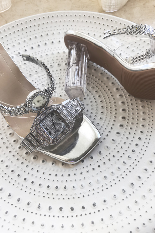 รองเท้าส้นสูงคริสตัลดีไซน์ดั้ง - Luxury Watch & Jewellery Recensioni บทวิจารณ์และราคา