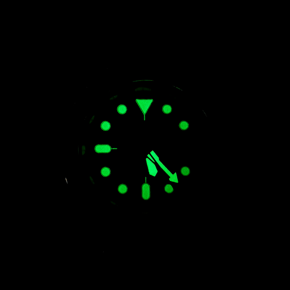 เงิน Dial Luminous Big Dial สุ - Luxury Watch In Japan บทวิจารณ์และราคา