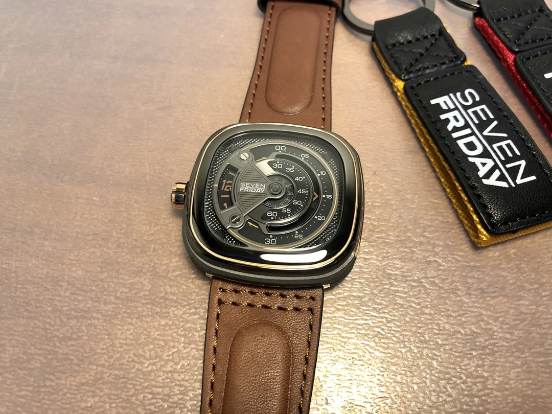 เจ็ดวันศุกร์นาฬิกา M2B/01ผู้ชา - Luxury Watch Low Price บทวิจารณ์และราคา