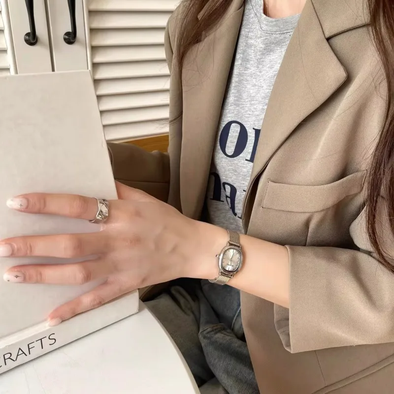 รูปไข่ขนาดเล็ก Dial สีเขียวนาฬ - Luxury Watch Casio บทวิจารณ์และราคา