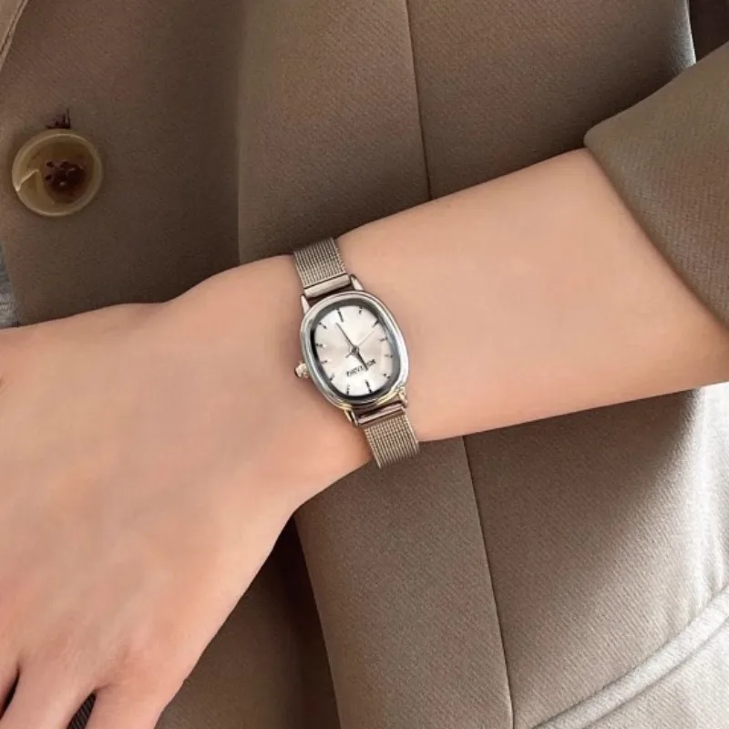 รูปไข่ขนาดเล็ก Dial สีเขียวนาฬ - Luxury Watch Casio บทวิจารณ์และราคา